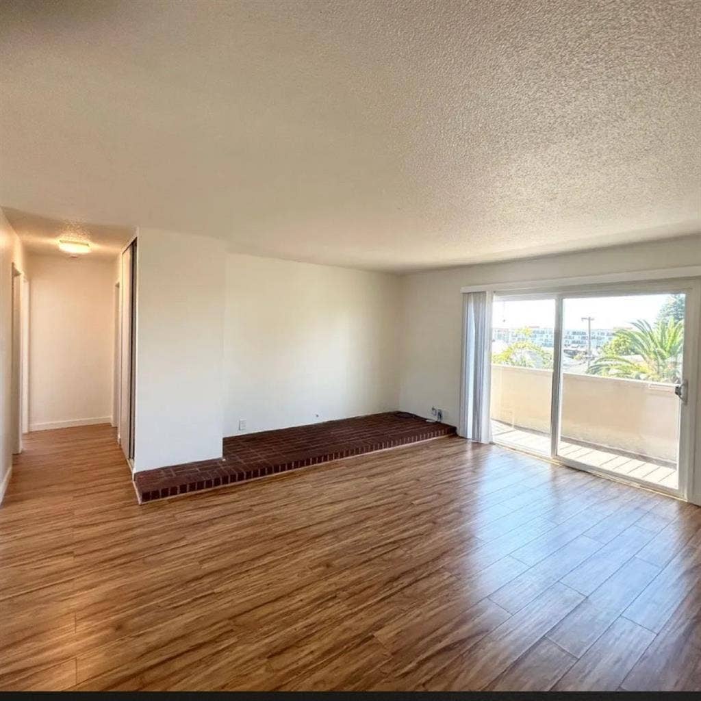 Room for rent in penthouse