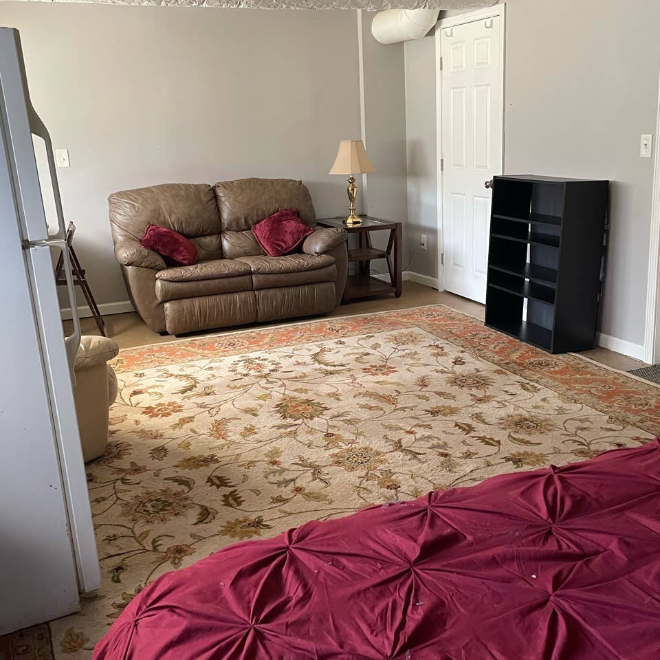 Large room for rent in Douglasville