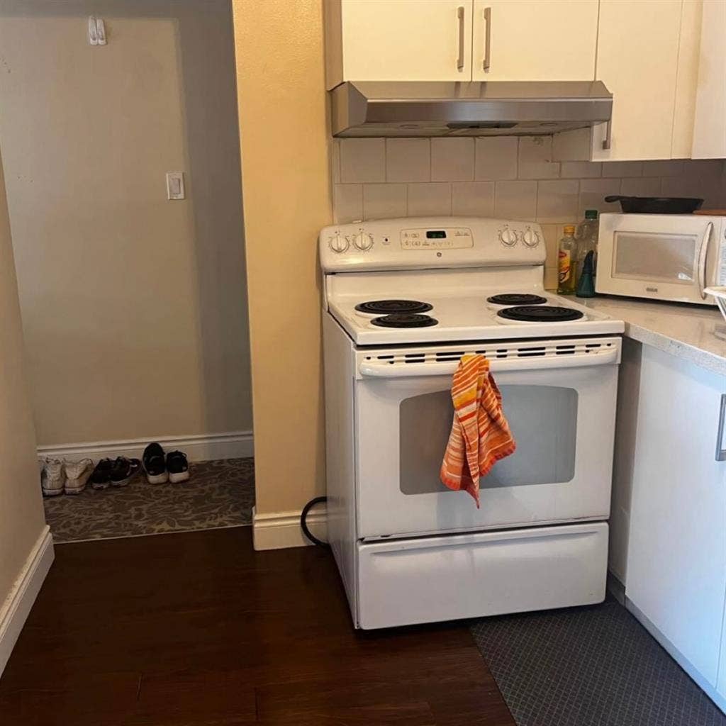 Room for rent near Yonge & Eglinton