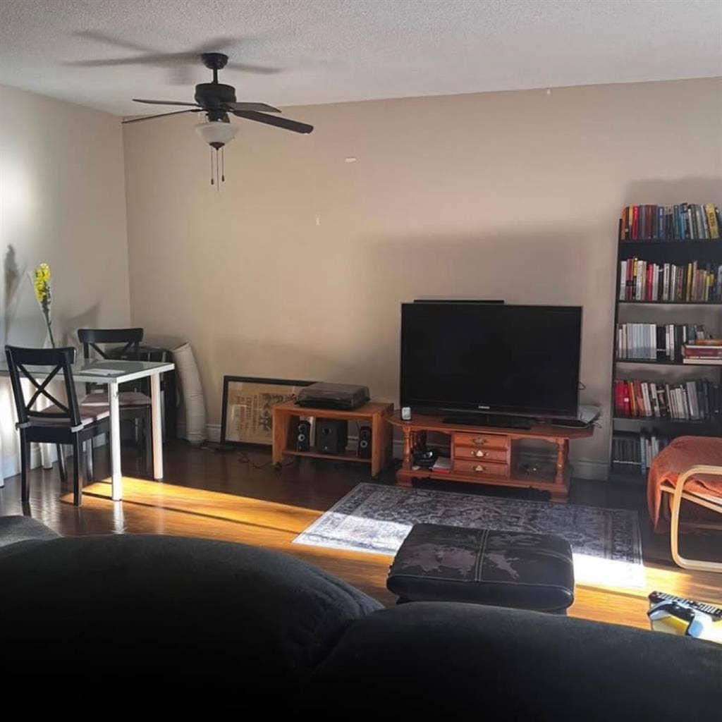 Room for rent near Yonge & Eglinton