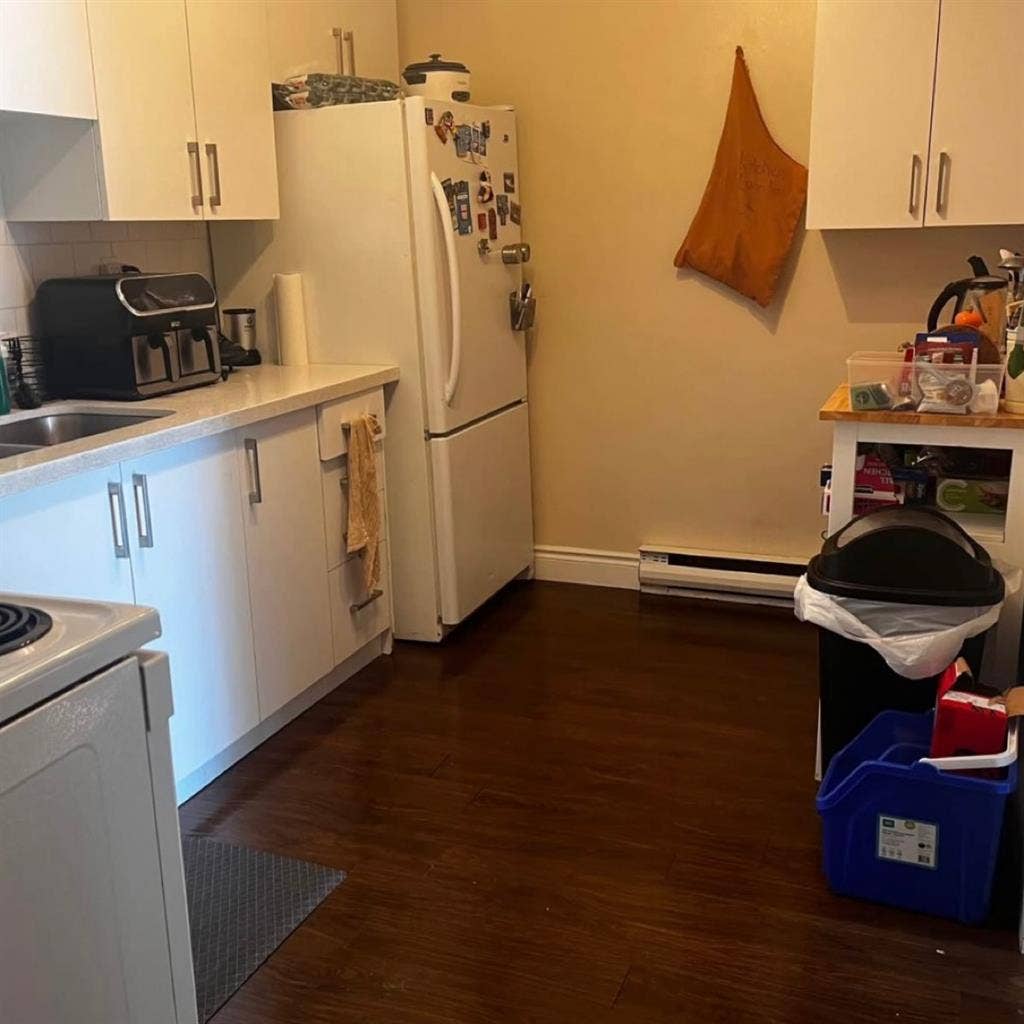 Room for rent near Yonge & Eglinton