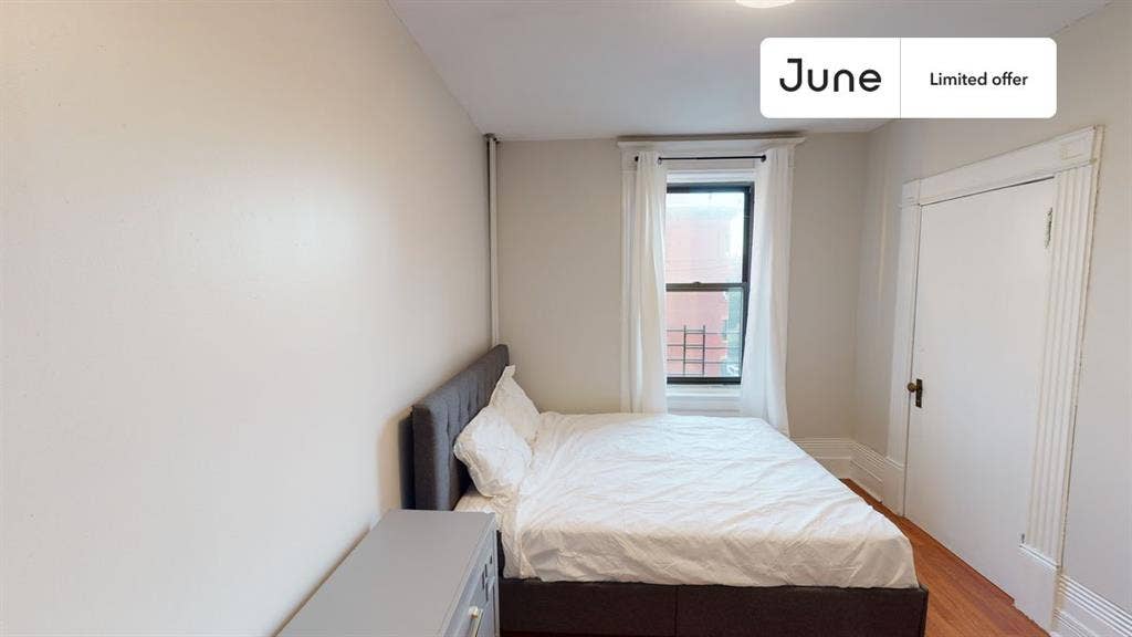 4 BR in New York City