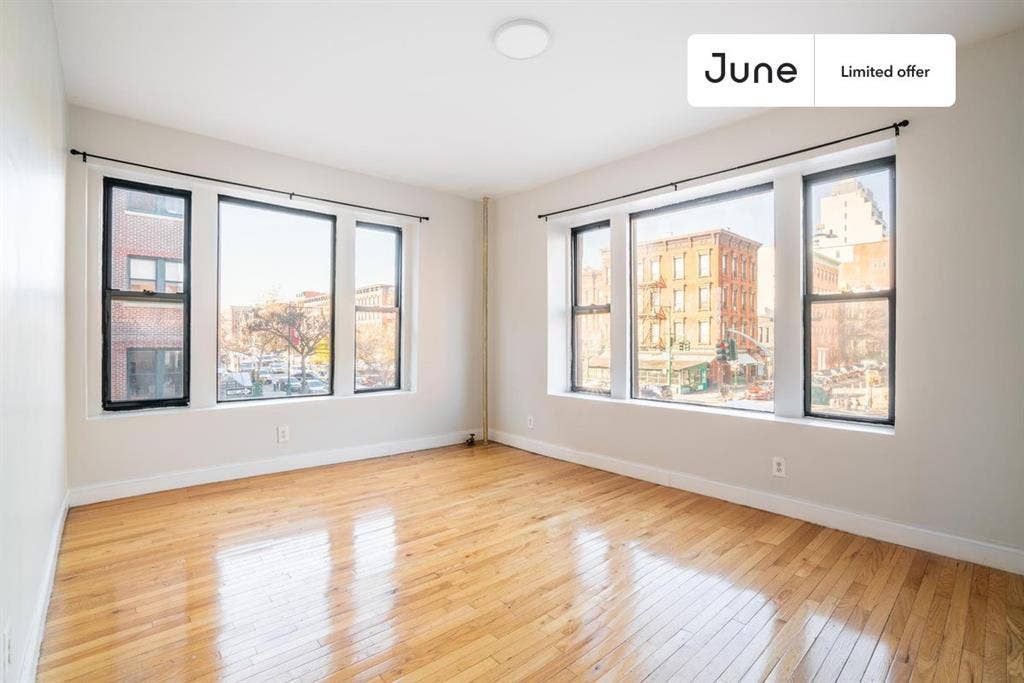 4 BR in New York City