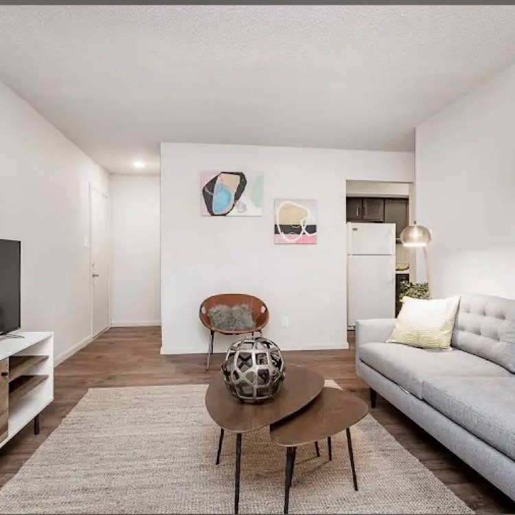 Apt 
available, $/Month Jan-Aug