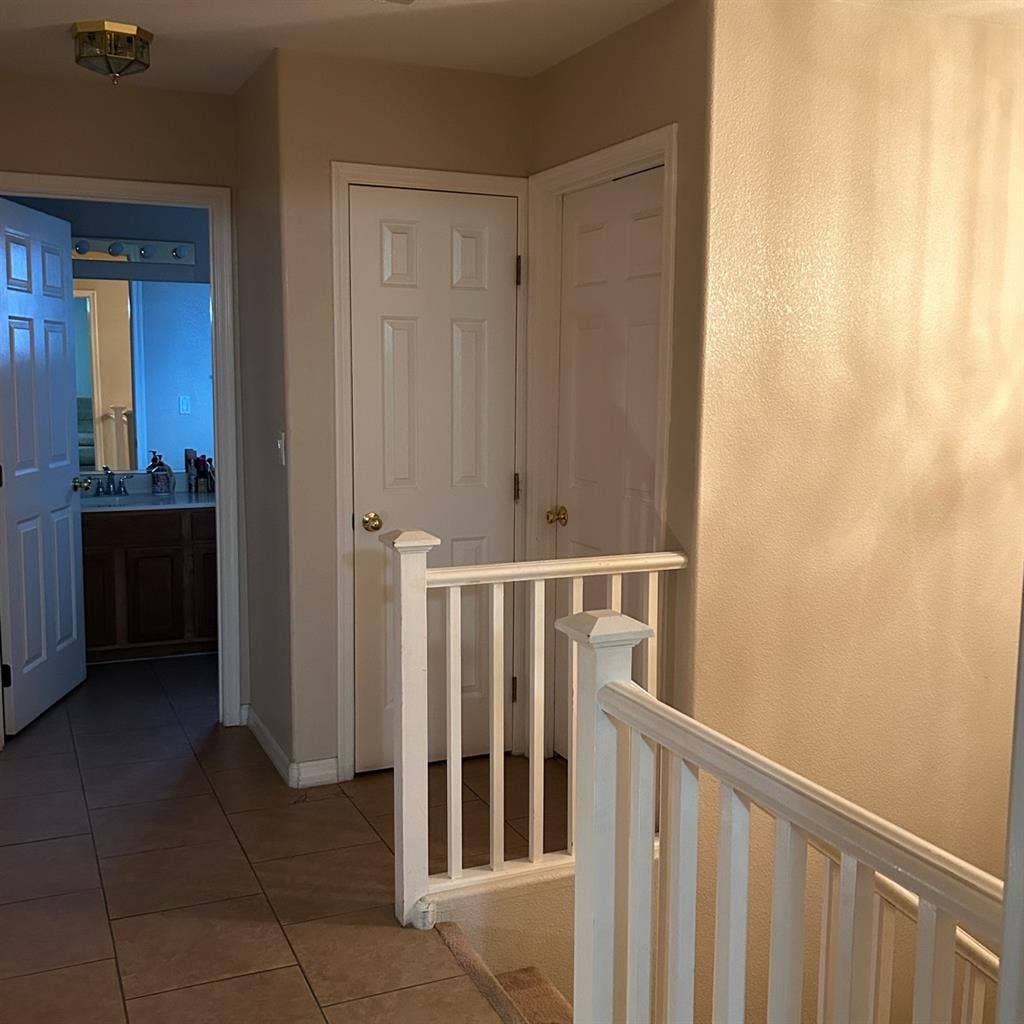 Room for rent Centennial area