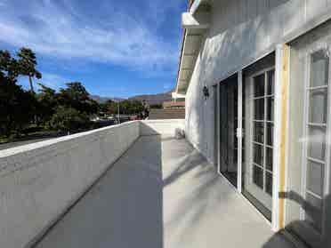 Private entrance, north upland