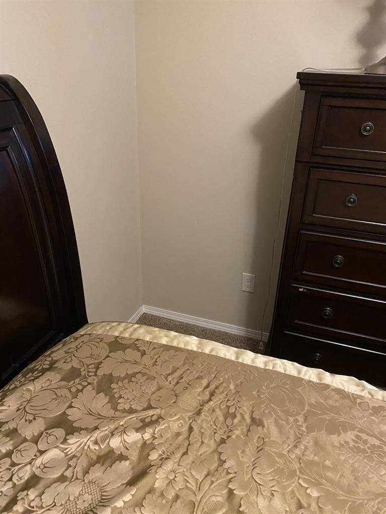 $. Room for Rent All Bills Paid