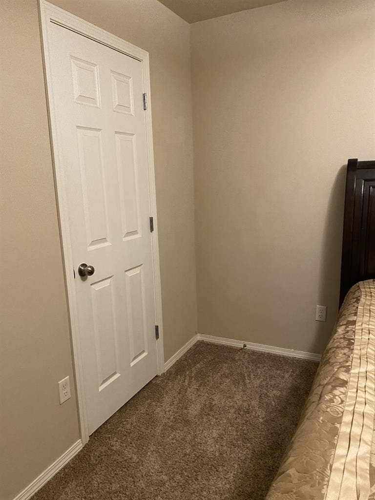 $. Room for Rent All Bills Paid