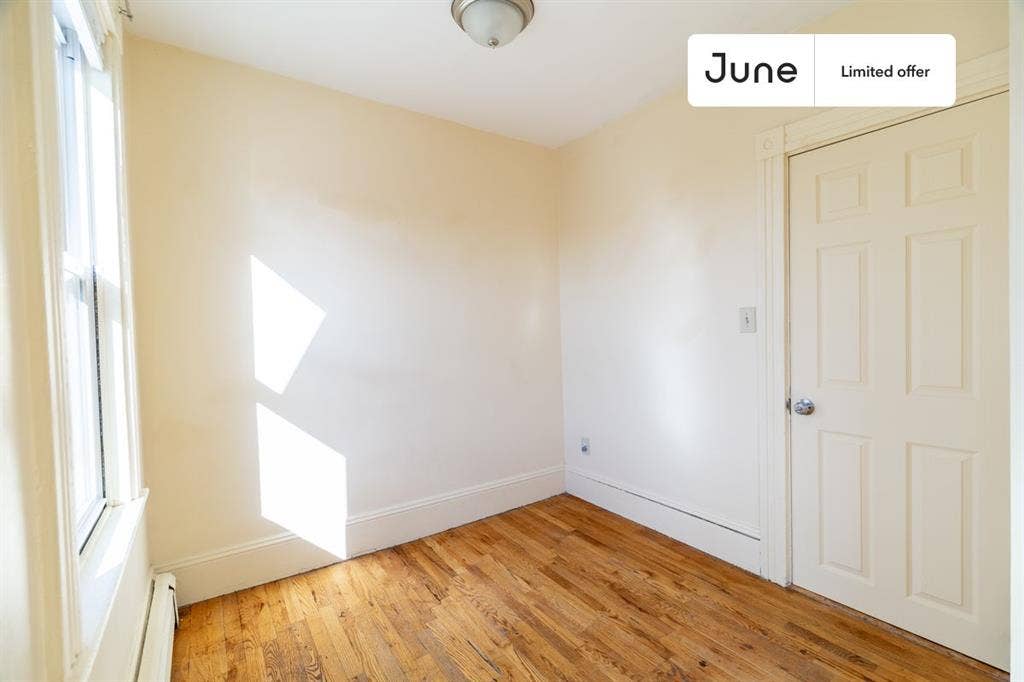 4 BR in Boston