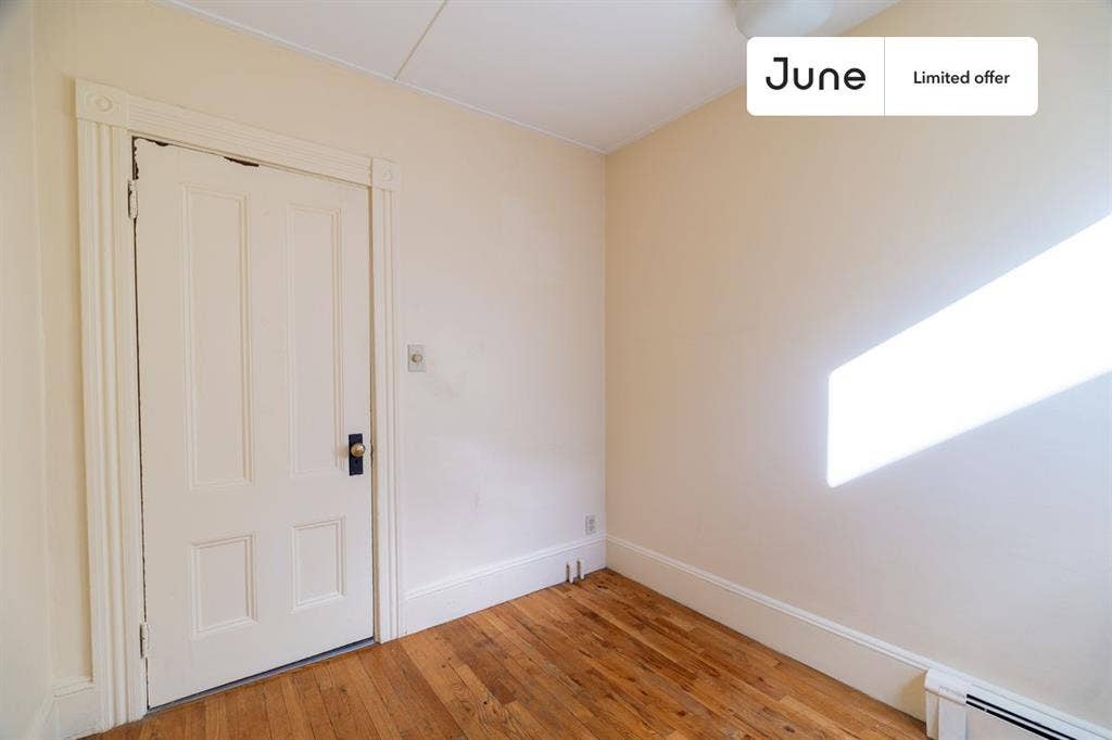 4 BR in Boston