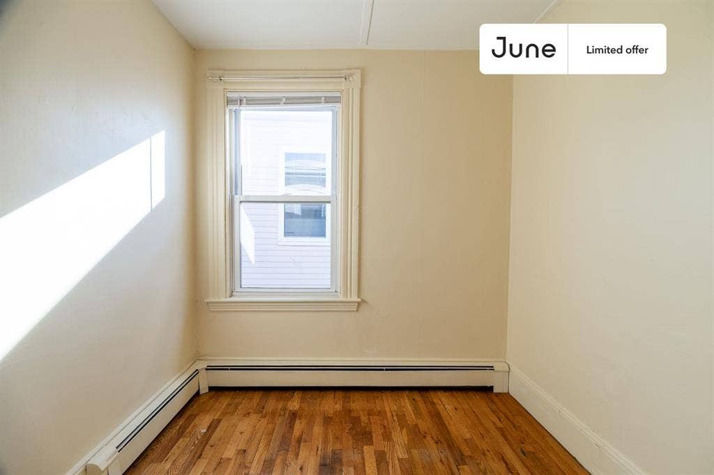 4 BR in Boston