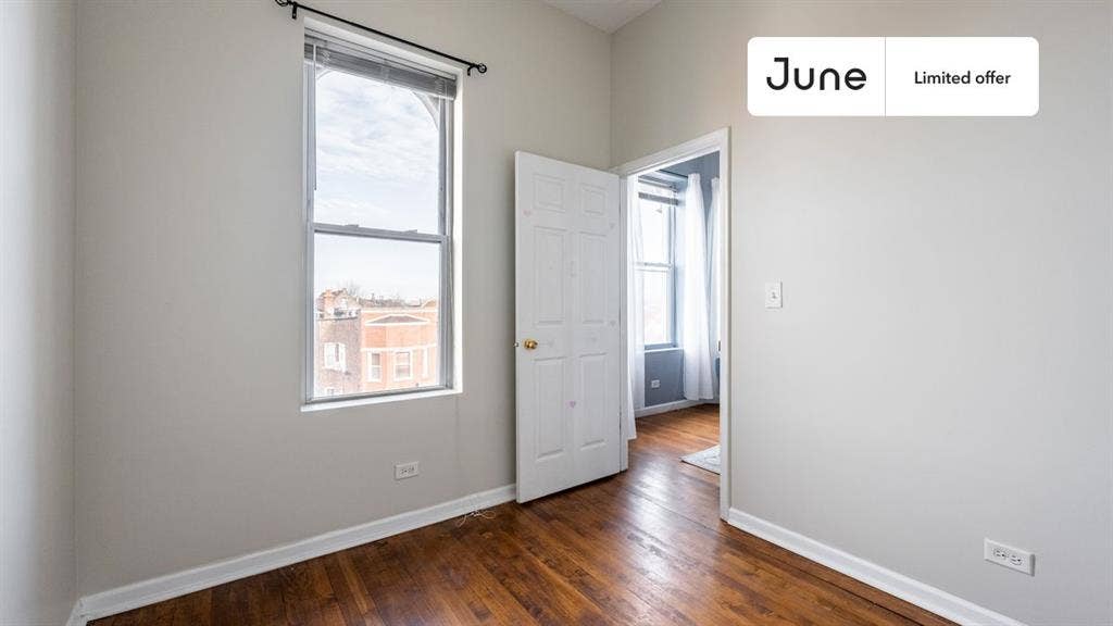 3 BR in Chicago