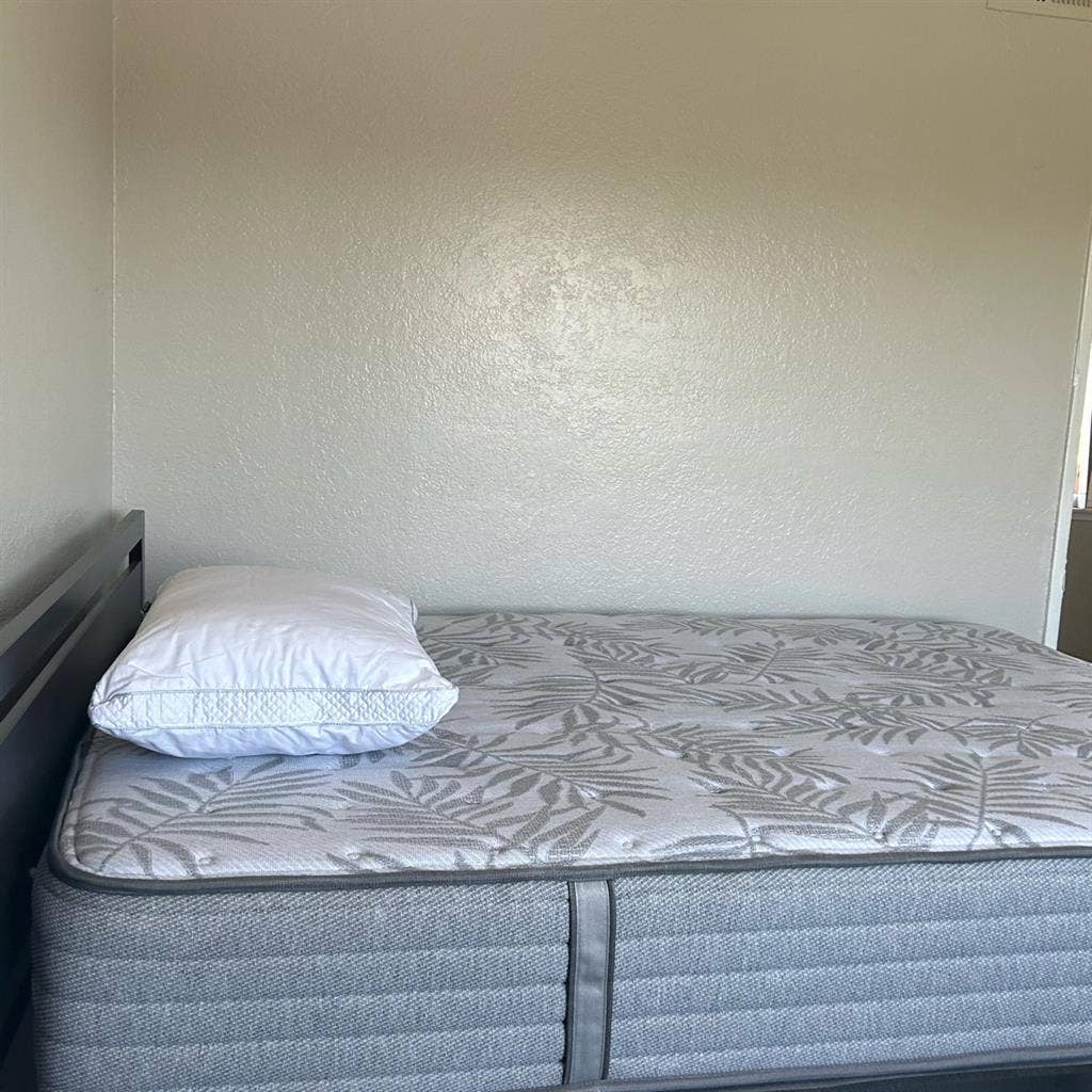 Furnished  Room for Rent