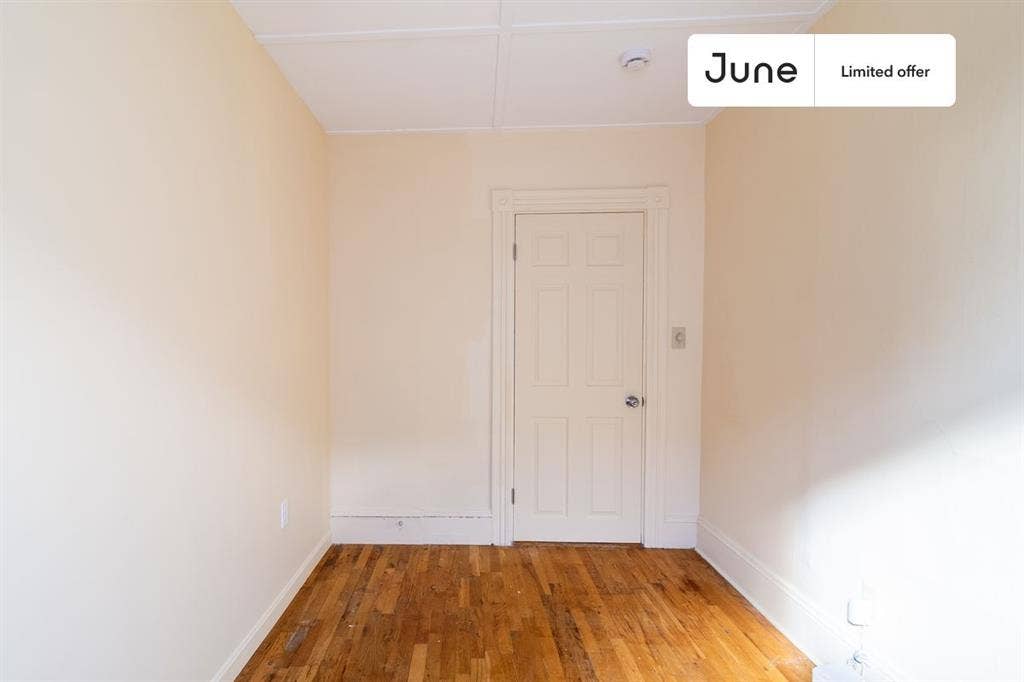 4 BR in Boston