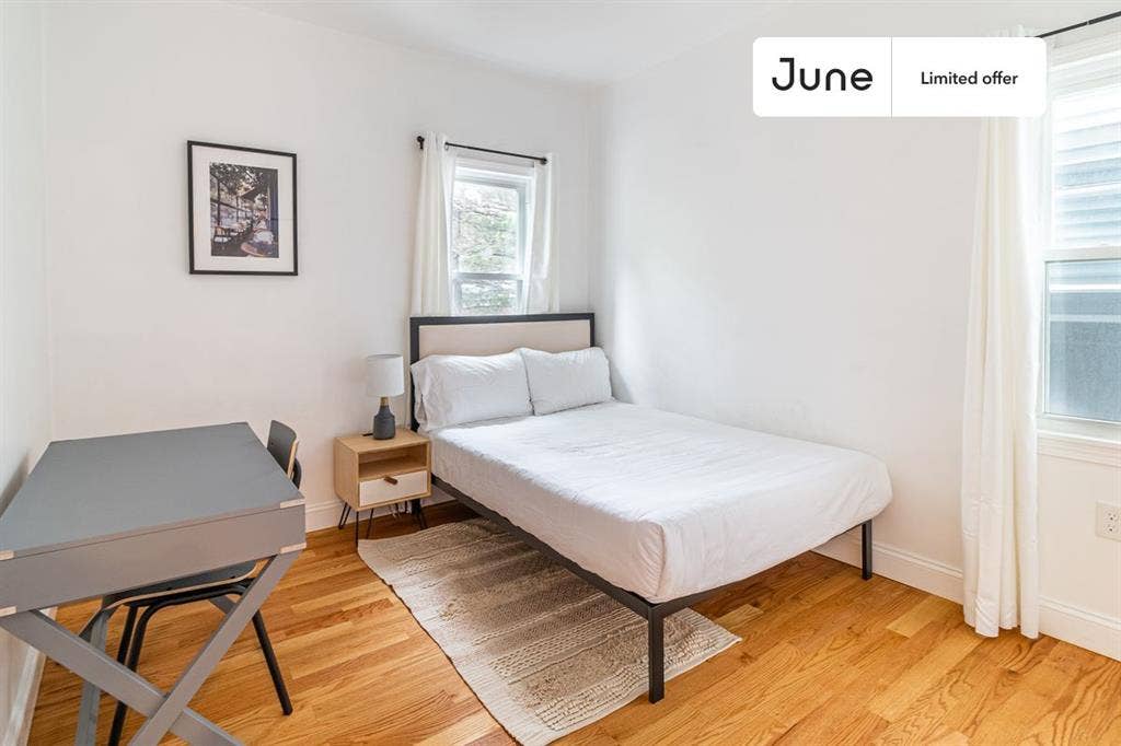 6 BR in Boston