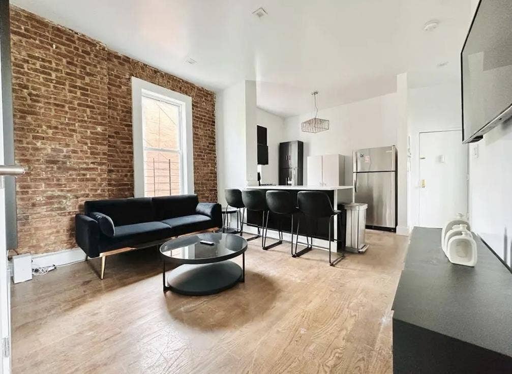 Furnished Room in Crown Heights