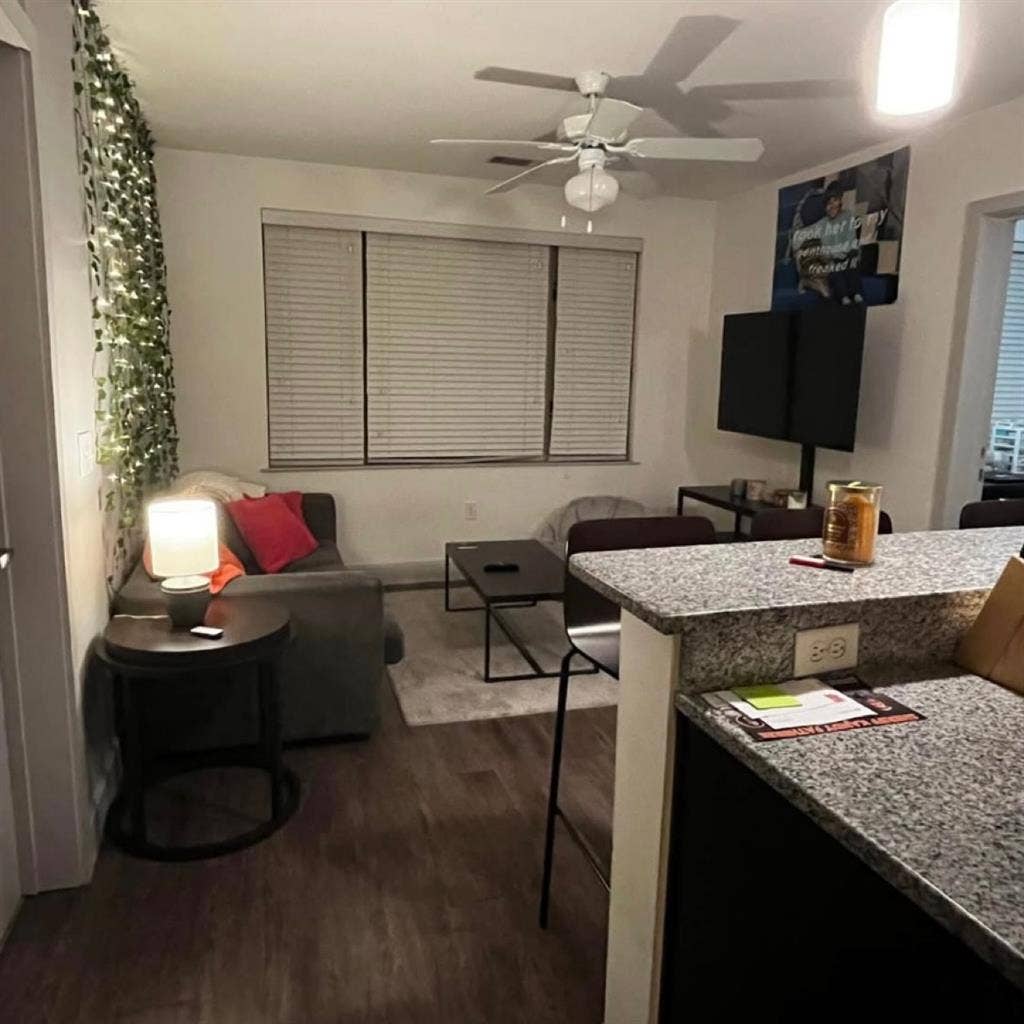 URGENT SUBLEASE FOR JAN-JULY