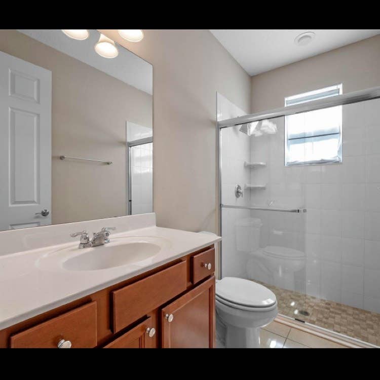 Large room/ private bath May