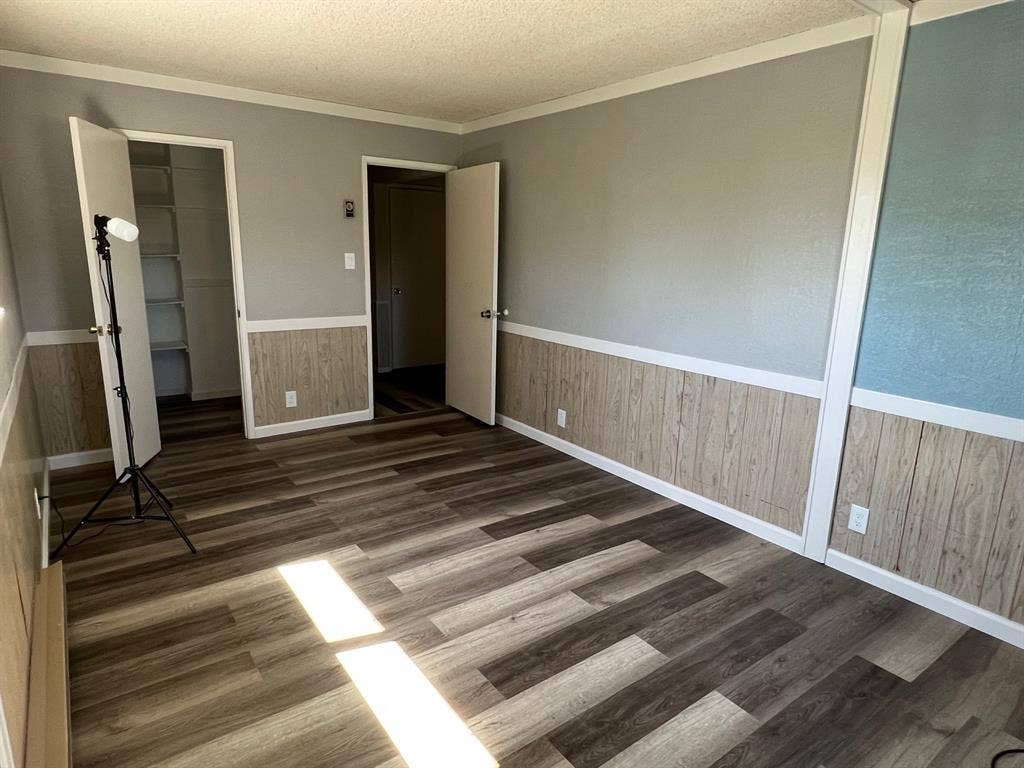 Large Private Room in NE San Jose