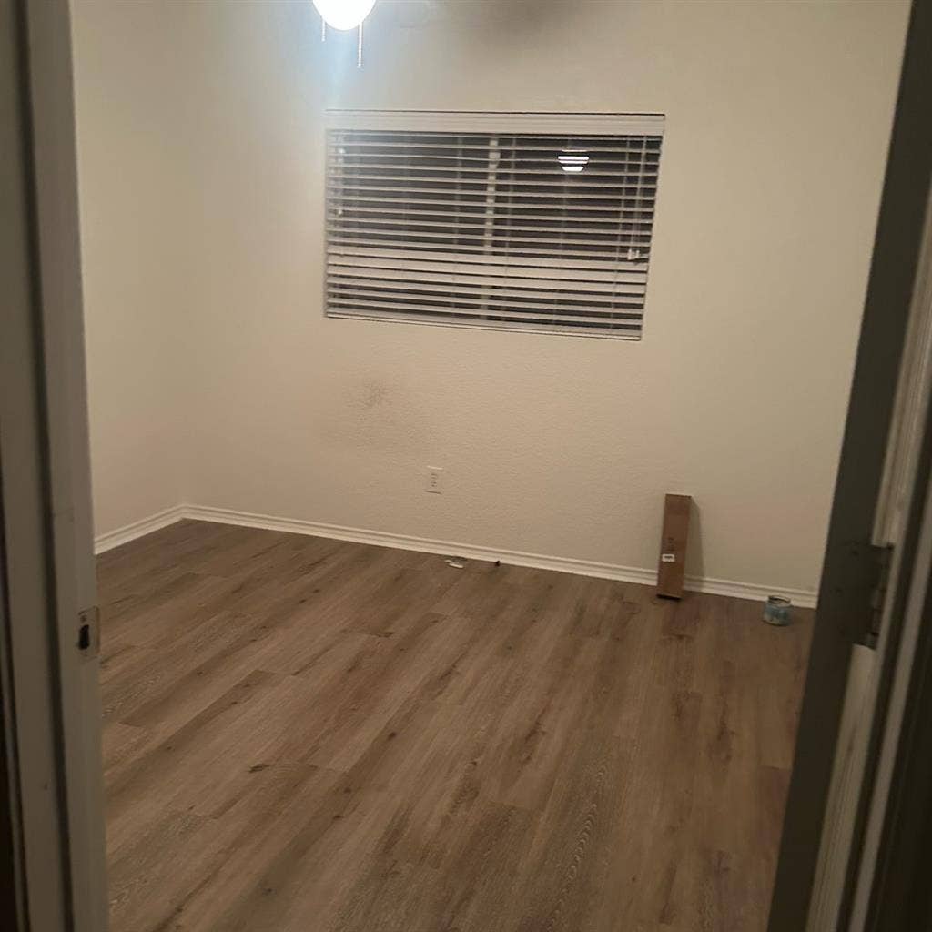 Room for rent asap