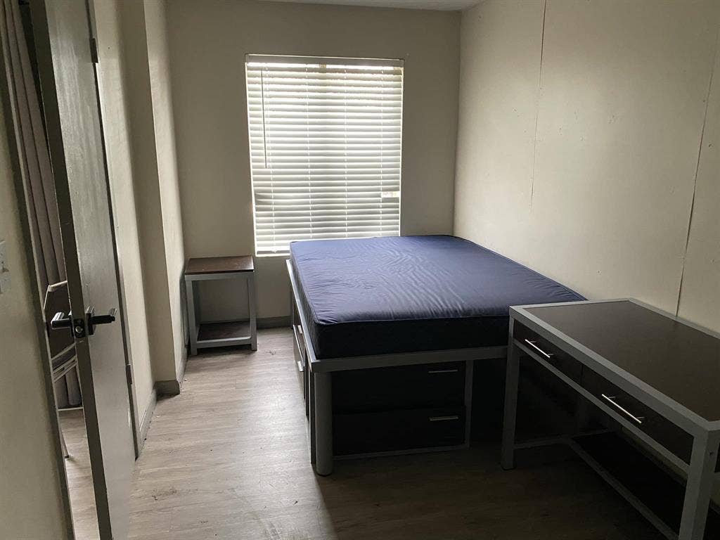 Room for Sublet