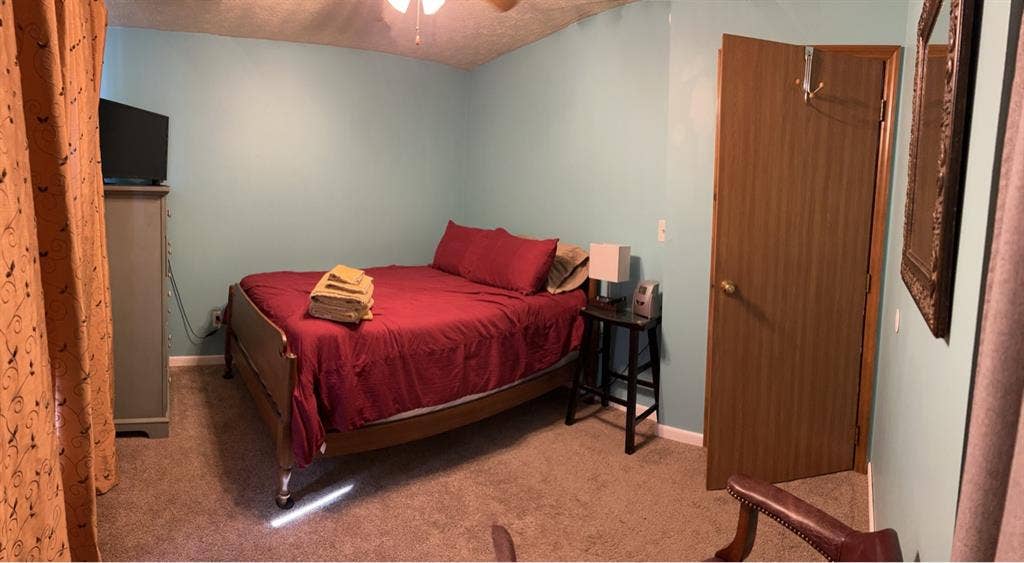 Peaceful living near downtownn