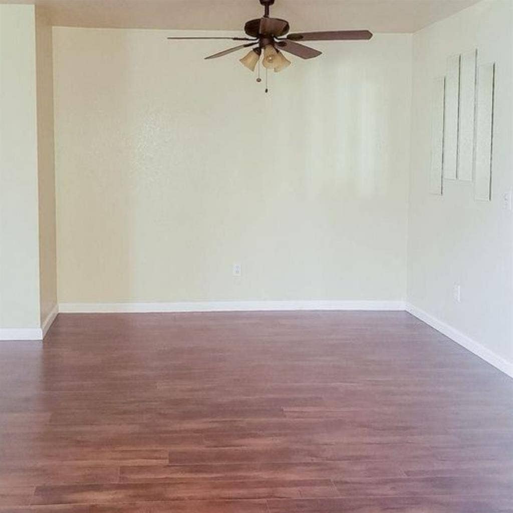 Room for rent Hillcrest avail March