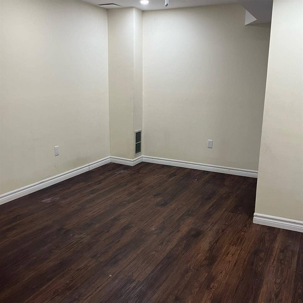 Basement for rent in Brampton