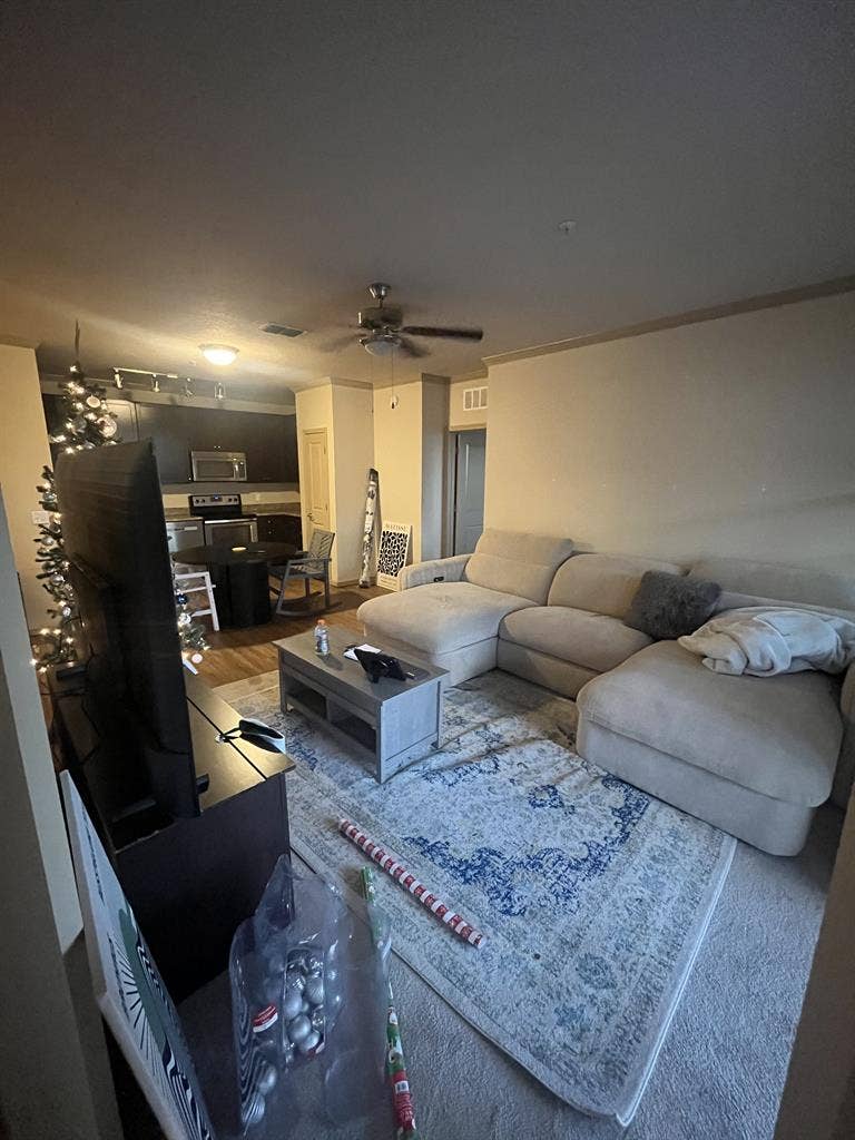 Bedroom for rent east Orlando