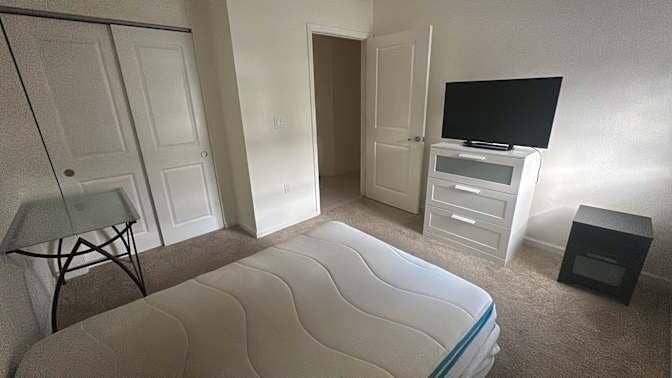 One Room for rent in Doral