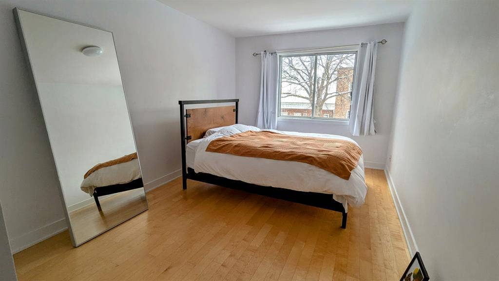 Sublet Furnished 2-Bedroom Apt