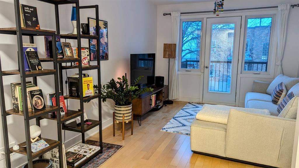 Sublet Furnished 2-Bedroom Apt