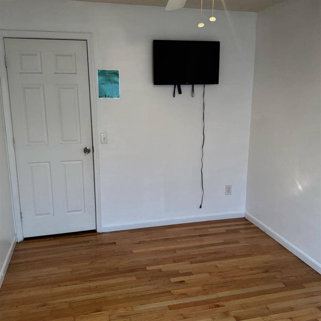 Recently Painted Room For Rent