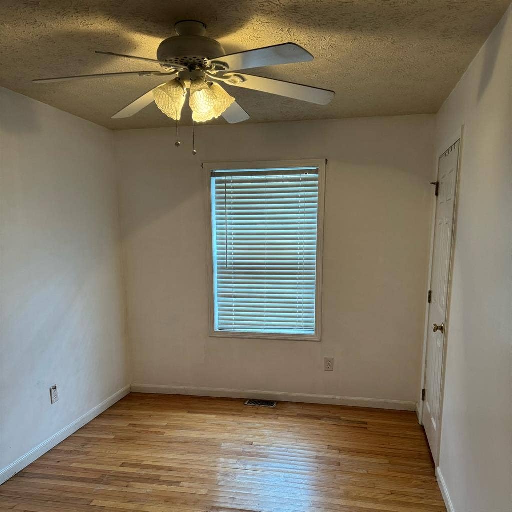 Recently Painted Room For Rent