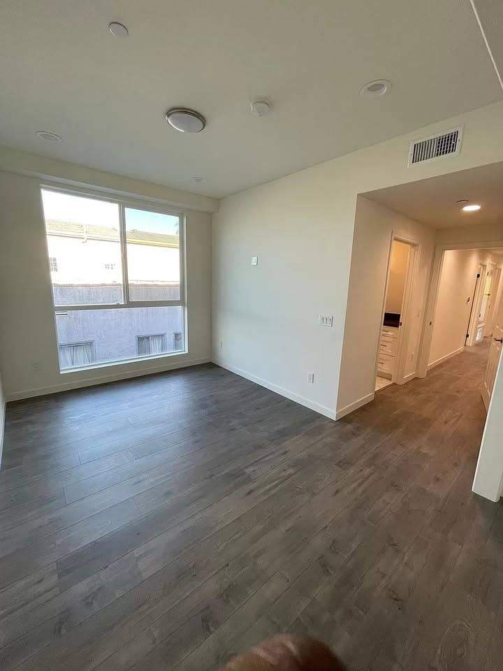 1500 Master Bedroom & Bathroom