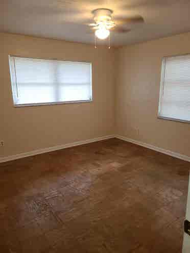 Private room & shared bath