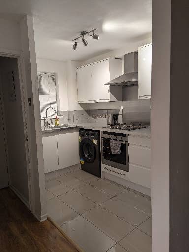 Roommate double room-short term