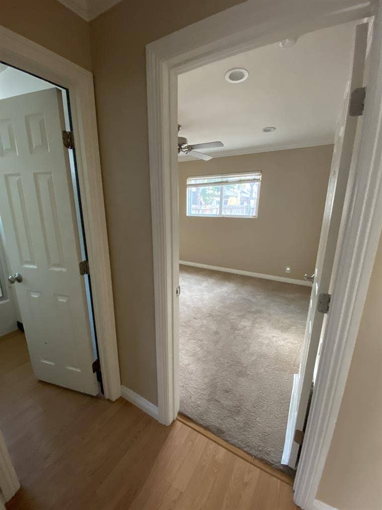 Room for rent near Westlake Village