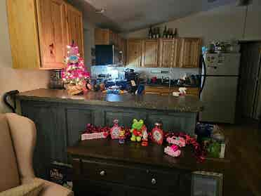Room, shared kitchen/bath/laundry