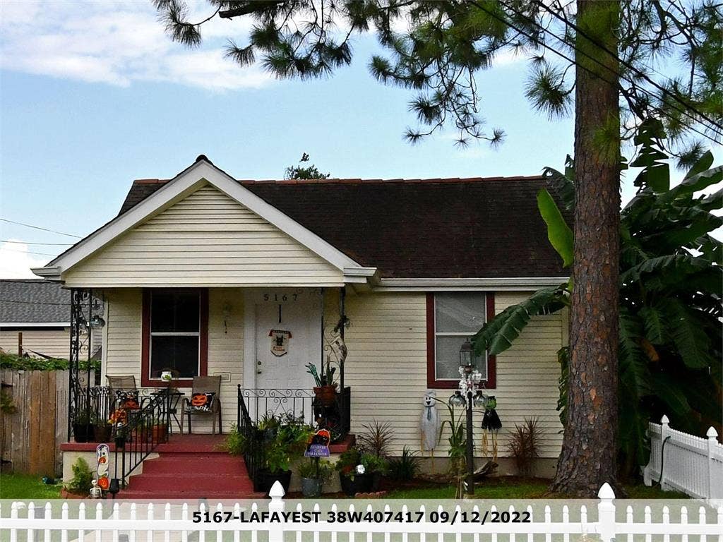 Master bedroom in Gentilly