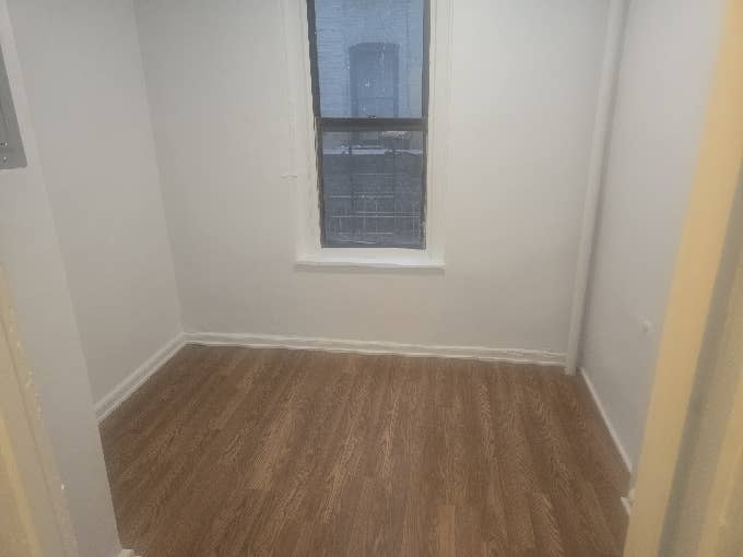 Roommate NEEDED, Washington Heights