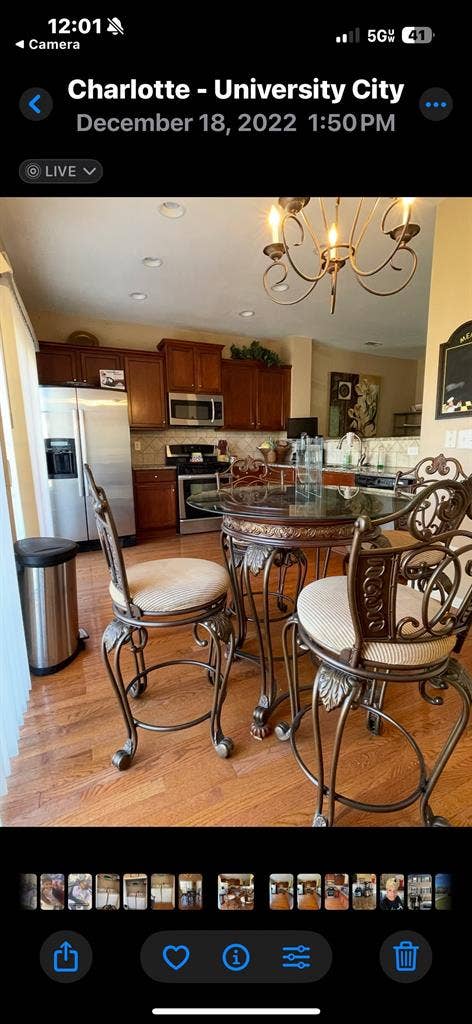 Private bedroom w/full bath