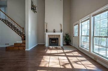 Private room with shared bathroom