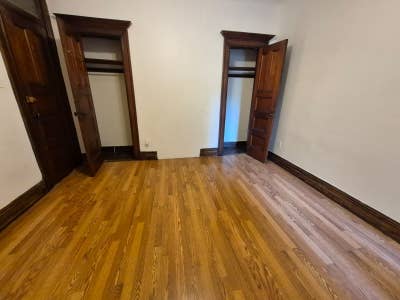 Large Room in Crown Heights 4 Rent