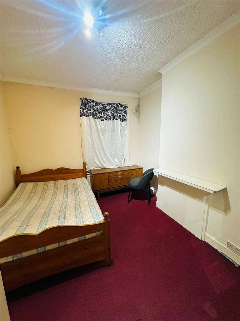 Lovely Double Room in East Ham