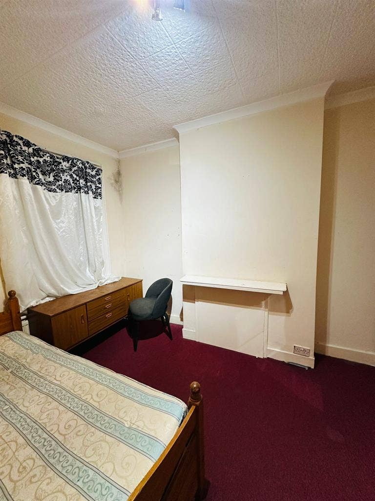 Lovely Double Room in East Ham