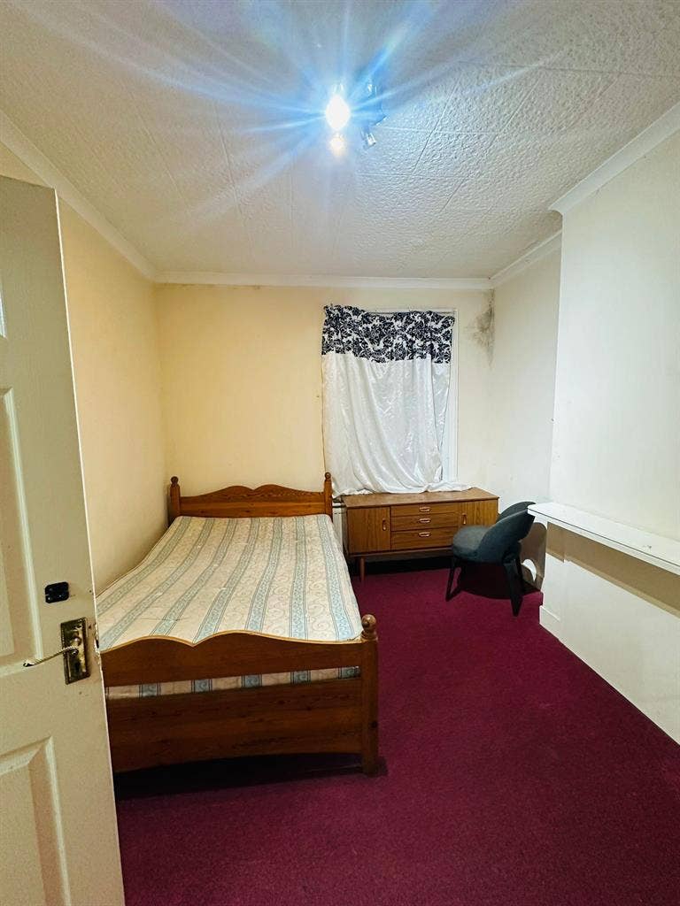 Lovely Double Room in East Ham