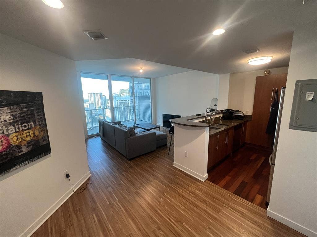 Downtown Miami Apartment at Met 1