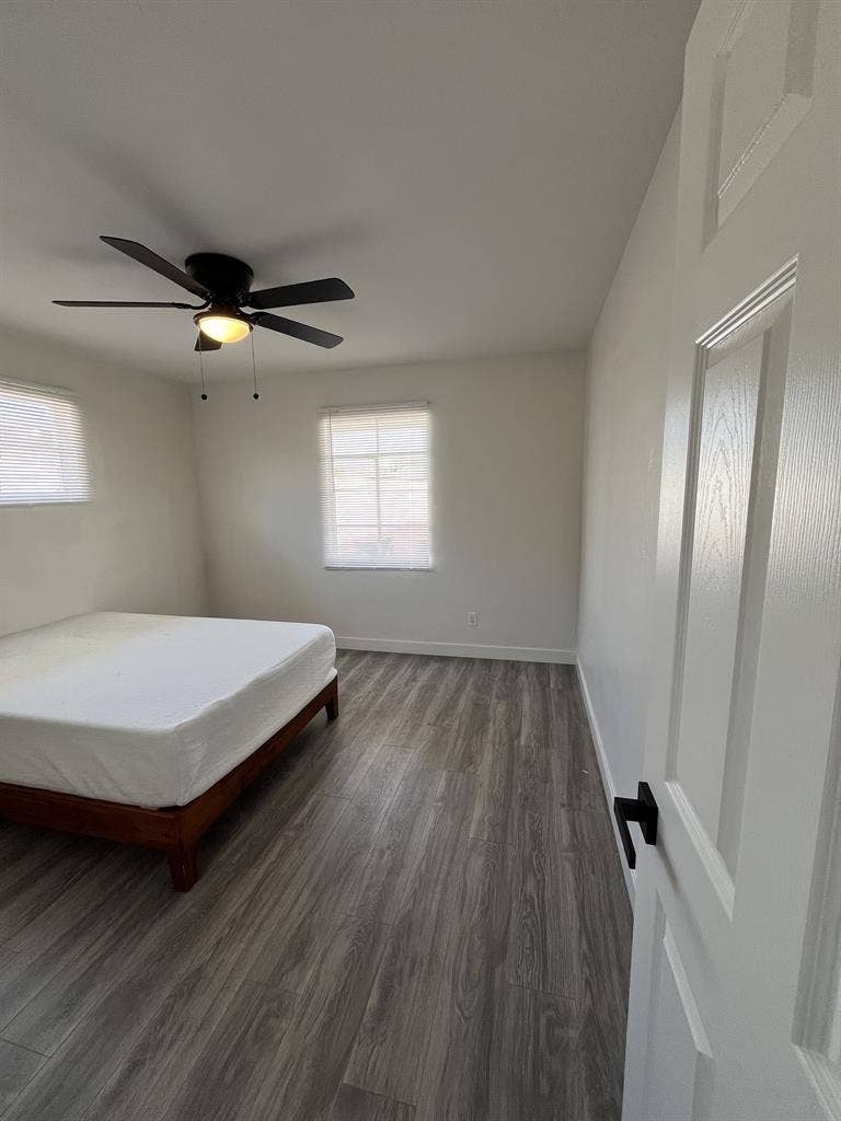 Room for Rent in Mid-Phoenix