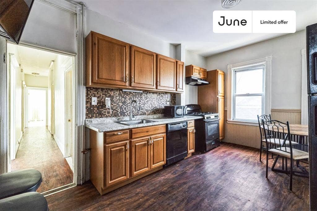 5 BR in Boston